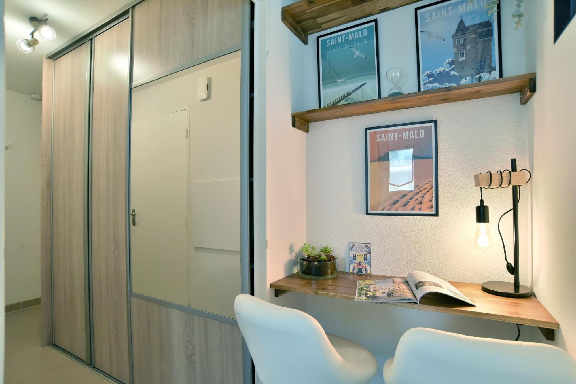 Escapade - Appartement Avec Jardin Et Parking Dinan Esterno foto